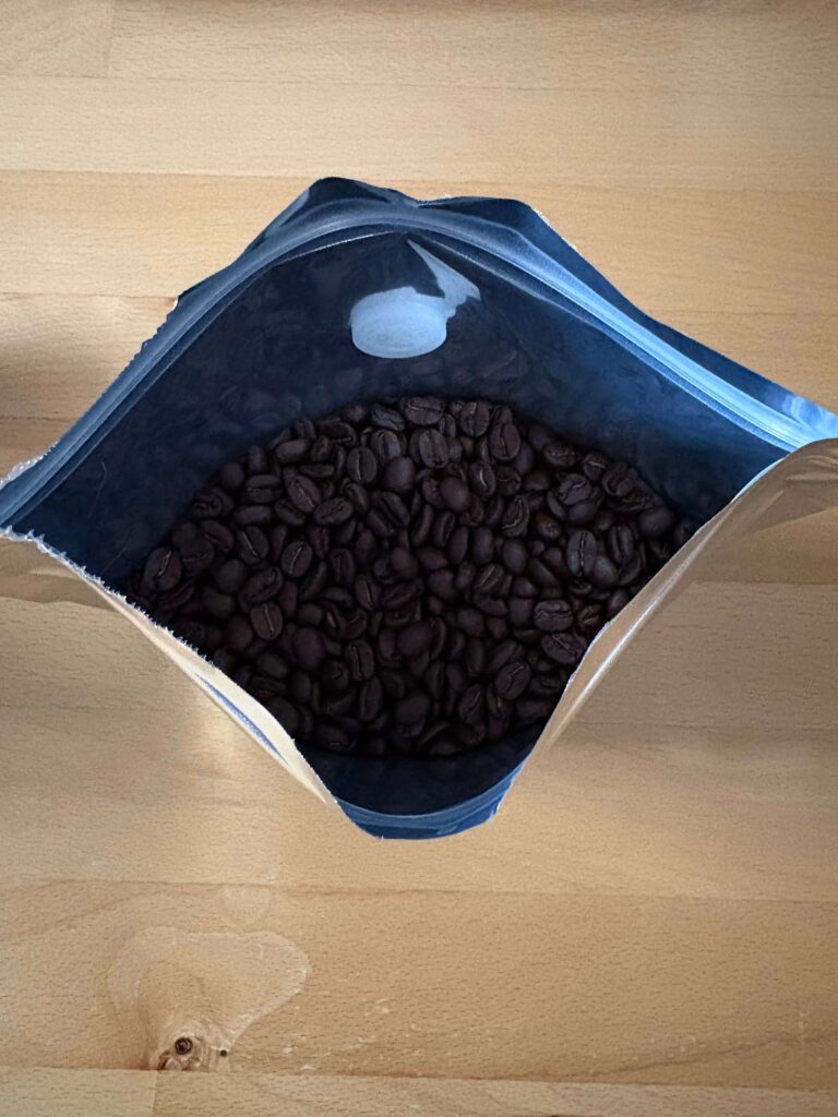 コーヒー豆袋のガス抜きバルブ